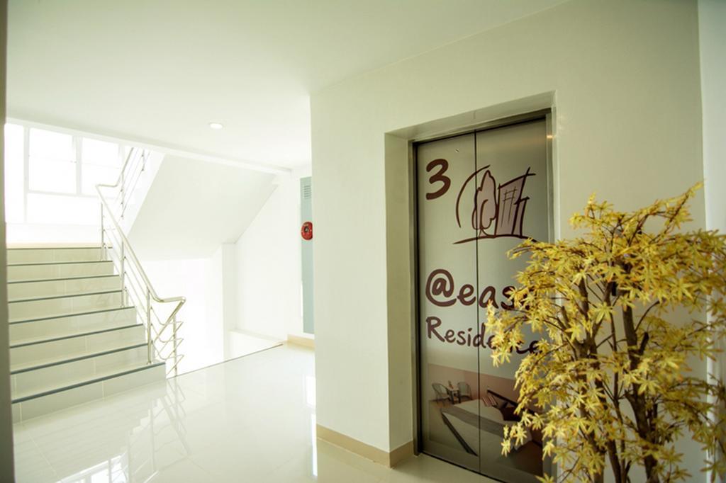 At Ease Hotel Suvarnabhumi Bang Phli Bagian luar foto